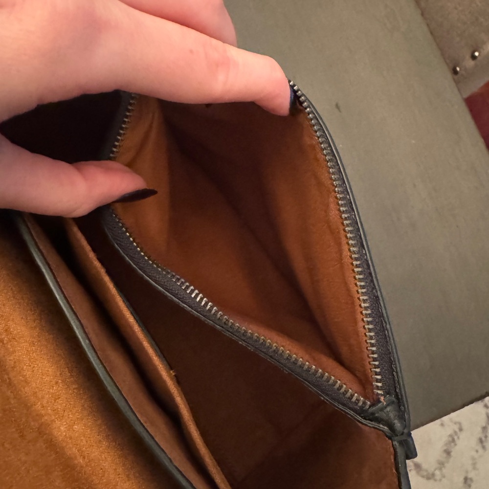 Black leather Coach purse - Picture 7 of 8